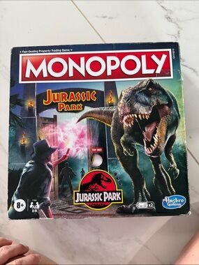 Monopoly Jurassic Park Board Game - Hasbro - Green